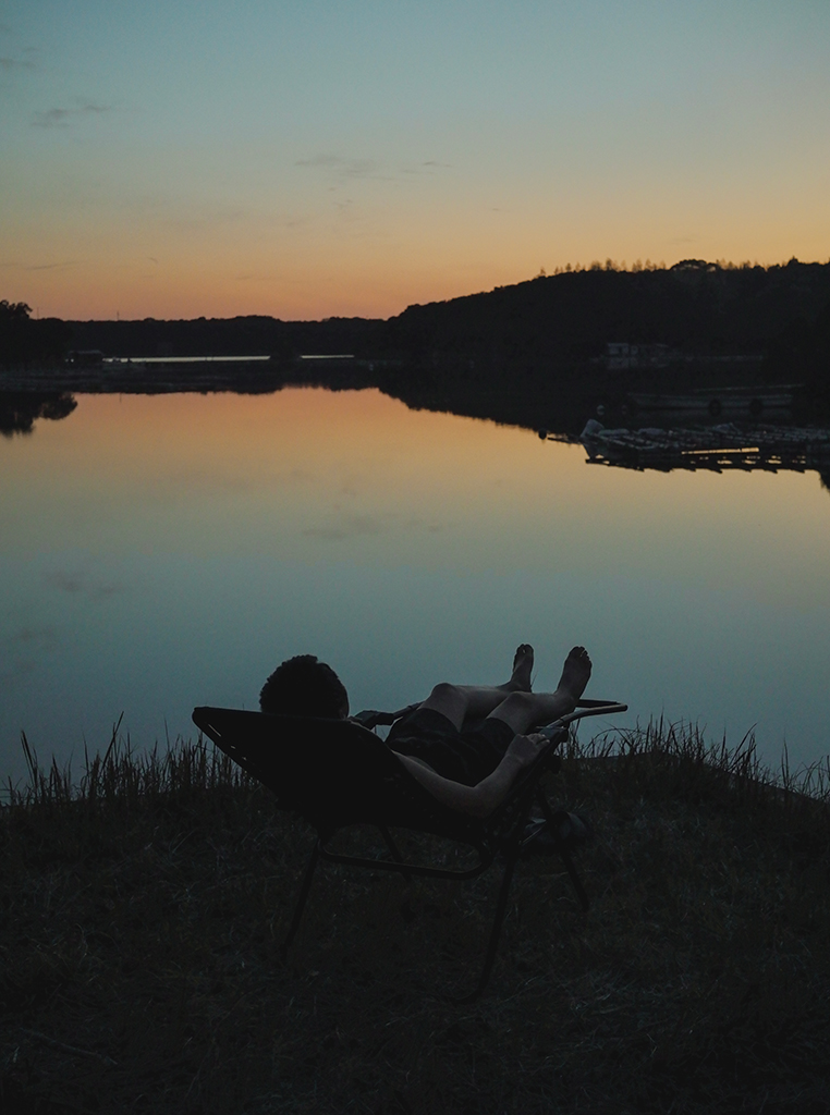 その日、その瞬間の夕暮れを望む